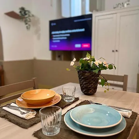 Daire Sapri - Castro Pretorio By Ghor Roma